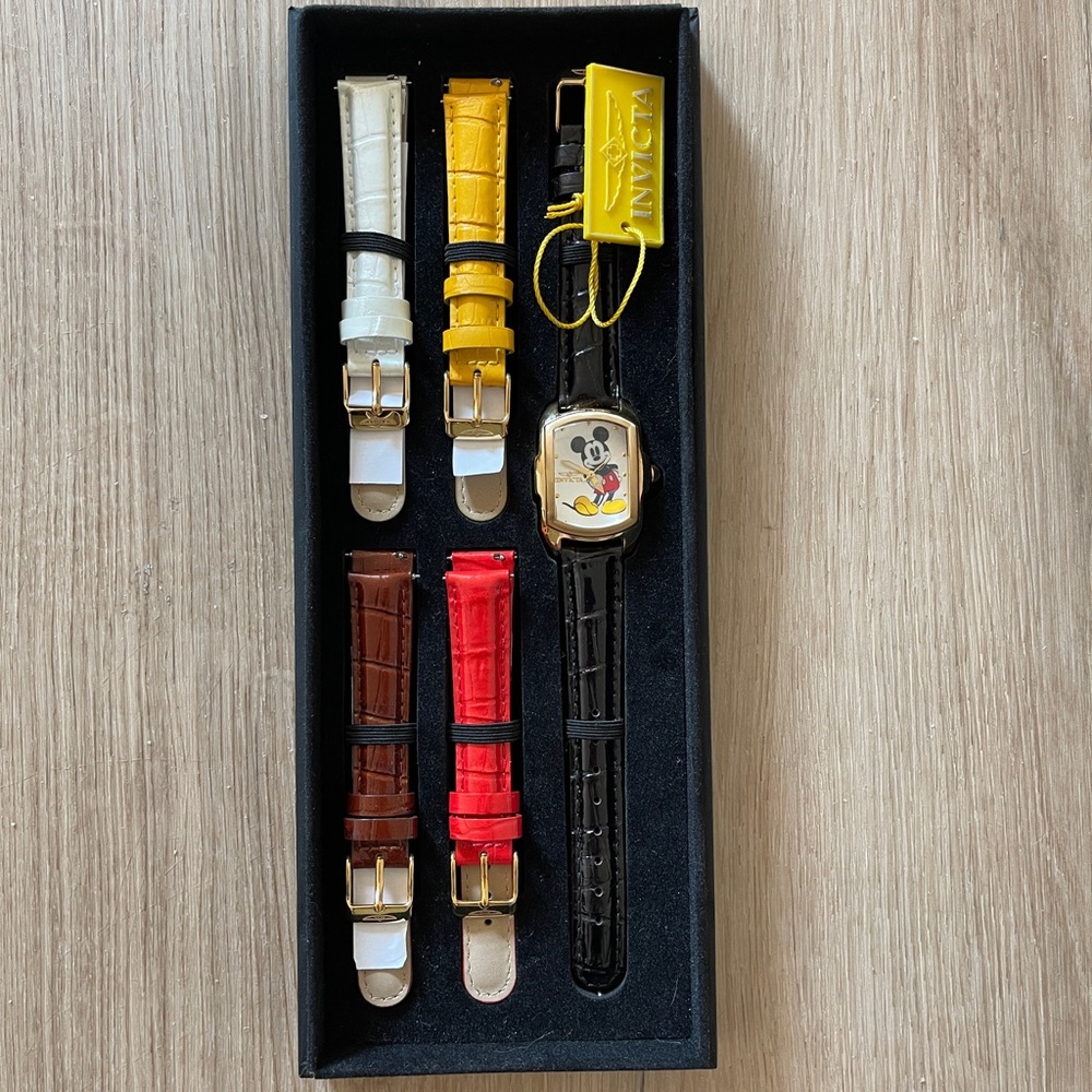 NEW * RARE Invicta Disney #24748 Mickey Mouse Limited Edition Watch Set